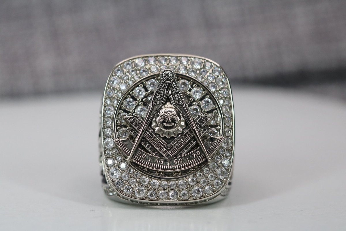 Past Master Blue Lodge Ring - Sterling Silver With Rhinestones - Bricks Masons