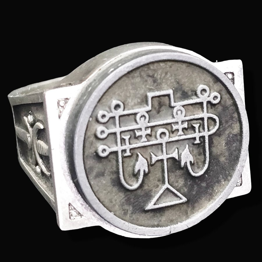 Demon Ring 63 MARQUES ANDRAS 72 Demons Lesser Key of Solomon Goetia In Silver 2.2 cm x 1.8 cm 18 Gr Art 1841 - Bricks Masons