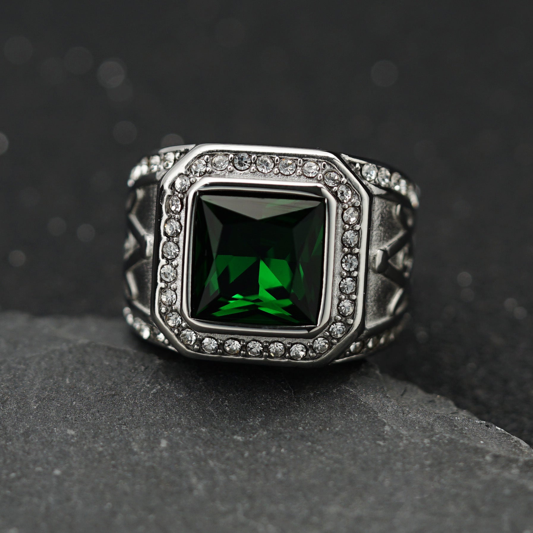 Master Mason Blue Lodge Ring - Silver Stainless Steel With Green Gemstone - Bricks Masons