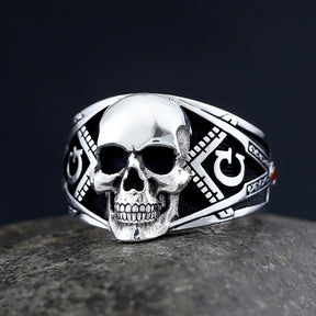 Master Mason Blue Lodge Ring - Square & Compasses G with Antique Skull
