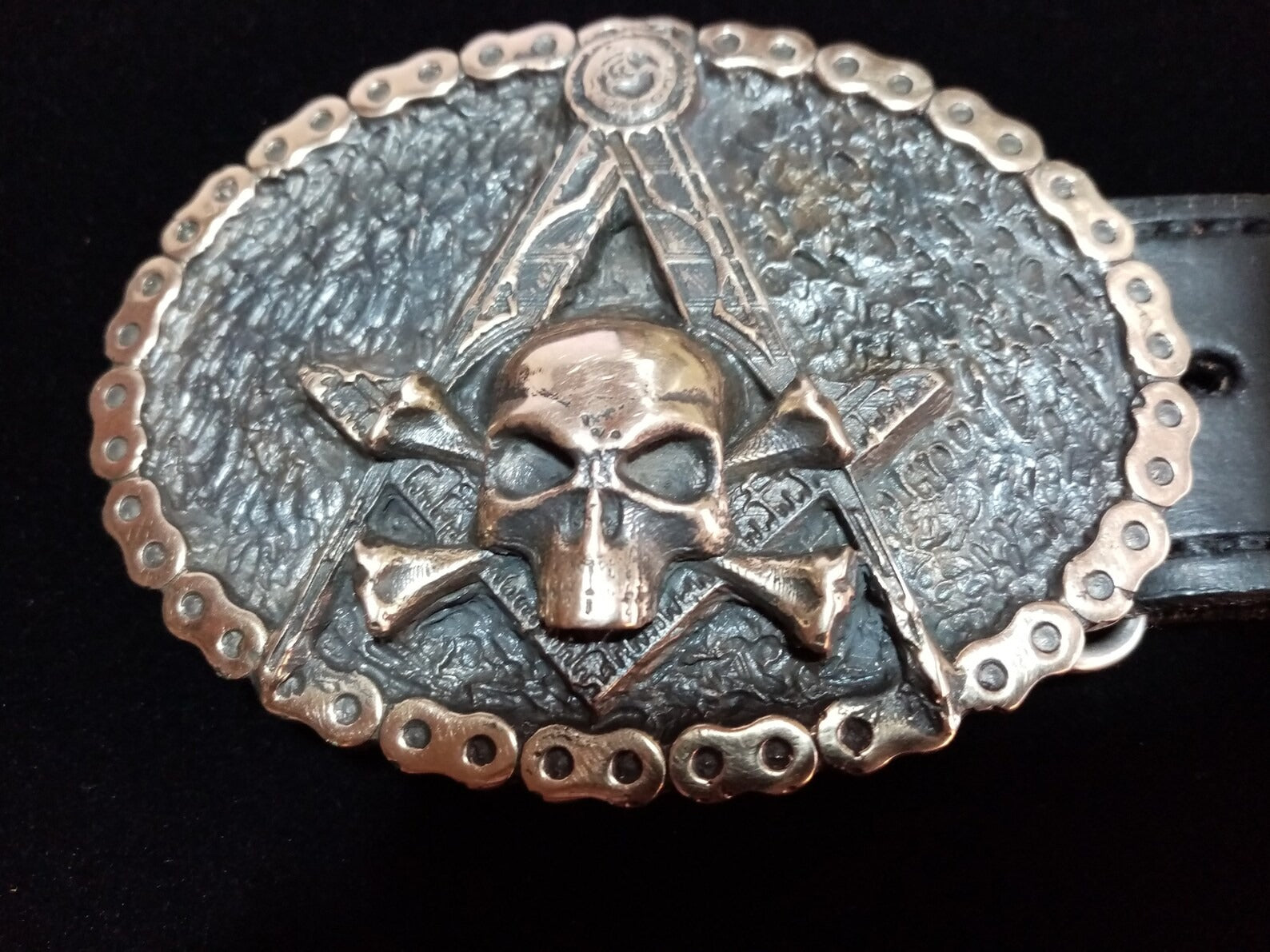 Widows Sons Belt Buckle - Handcrafted Bronze Square & Compass With Skull & Bones - Bricks Masons