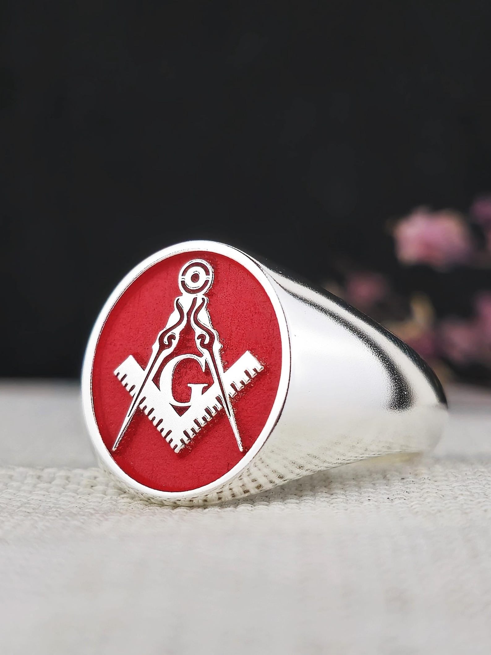 Master Mason Blue Lodge Ring - Red With Silver Square & Compass G - Bricks Masons