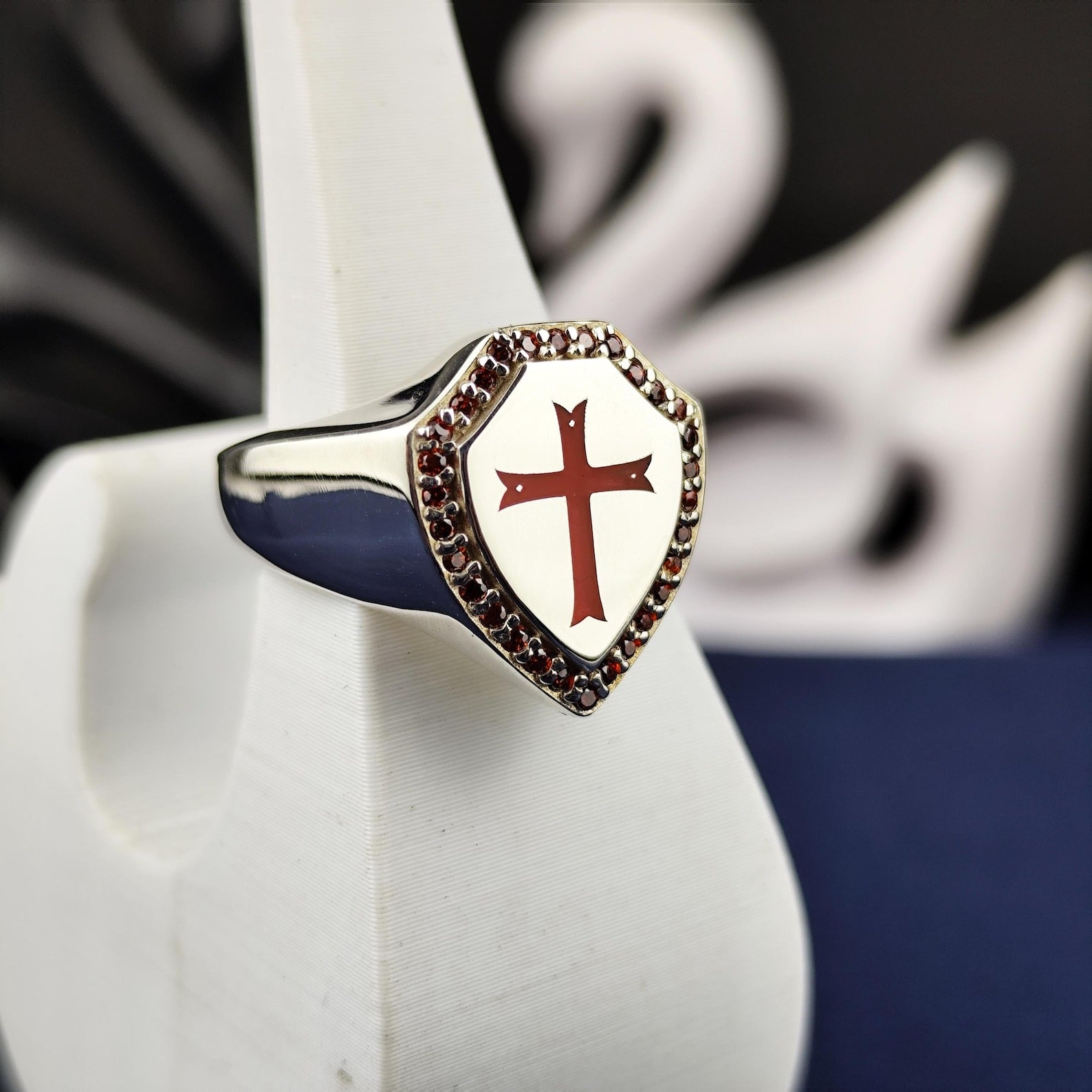 Knights Templar Ring - Red Enamel Cross Shield Shape - Bricks Masons