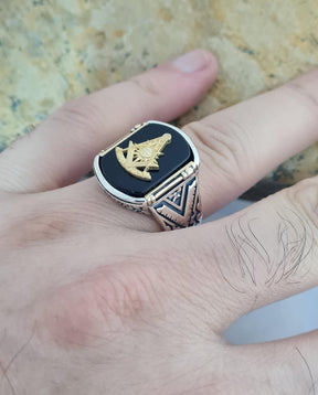 Master Mason Blue Lodge Ring - Onyx, Compass & Square Symbol - Bricks Masons